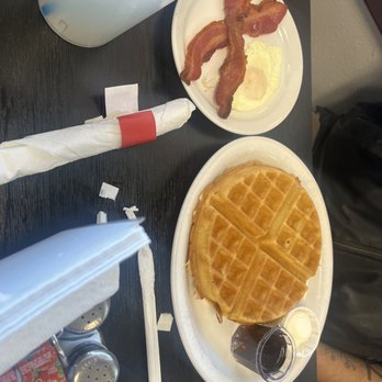 Weck's - Waffles - Breakfast & Brunch Near Me - Los Lunas, New Mexico