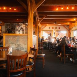 Oakside - Dining area