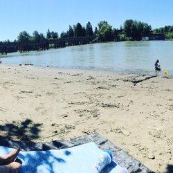 Brae Island Regional Park - The beach area
