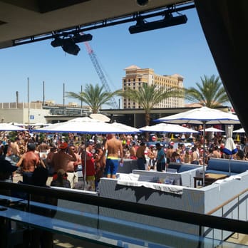 Rudest Person Ever Here At Wet Republic They Oversold But Good