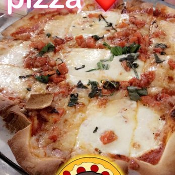Giordano's - One of the best margarita pizzas I've ever had!! Also, my waitress Monica was phenomenal! - Pizza Near Me - Kissimmee, Florida