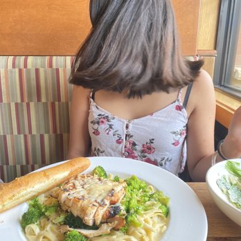 Applebee's Grill + Bar - American Near Me - Beaumont, California