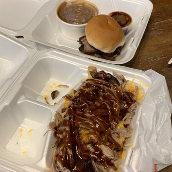 Low-N-Slow Midwest BBQ - Brisket sandwich, bbq baked beans and fry basket - Barbeque Near Me - Lansing, Kansas
