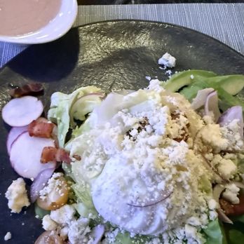Bimini Steakhouse - Butter lettuce salad with Blue cheese vinaigrette - Steakhouses Near Me - Reno, Nevada