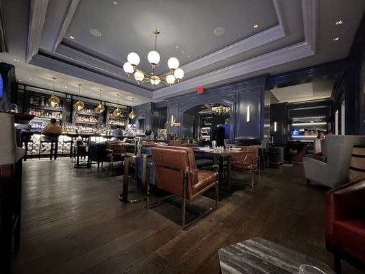 Quadrant Bar & Lounge by null