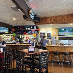 Model T Pub & Eatery - The bar