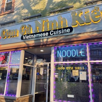 Com Ga Ninh Kieu - Vietnamese Near Me - Atlantic City, New Jersey