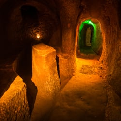 Gilmerton Cove - Gilmerton Cove. Image by edinburghphotowalks.com
