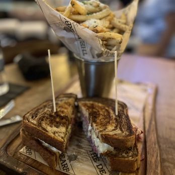 The Dearborn - Corned Beef Reuben and Parmesan Truffle Fries - New American Near Me - Chicago, Illinois