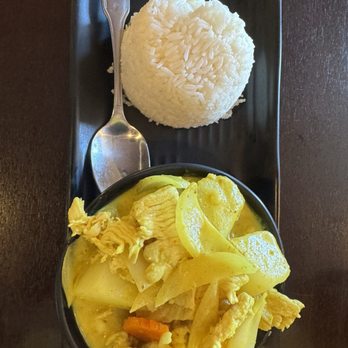 Top Thai - Yellow Curry - Thai Near Me - Castro Valley, California