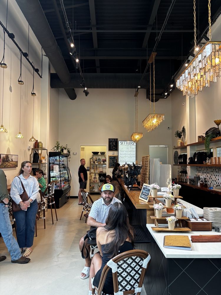 Settlers Coffee and Provisions Logo