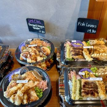 HIGOTO Japanese Eatery - Shrimp tempura and fish! - Japanese Near Me - Honolulu, Hawaii HIGOTO Japanese Eatery - Shrimp tempura and fish! - Japanese Near Me - Honolulu, Hawaii