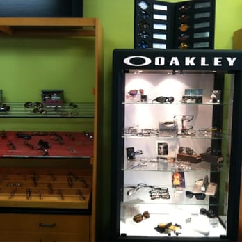 Designing Eyes Optical Boutique - Optometrists Near Me - Tampa, Florida Designing Eyes Optical Boutique - Optometrists Near Me - Tampa, Florida