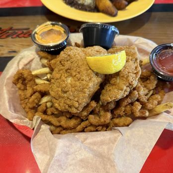 Long Doggers-Cocoa Beach - Fish and chips with clam strips - American Near Me - Cocoa Beach, Florida Long Doggers-Cocoa Beach - Fish and chips with clam strips - American Near Me - Cocoa Beach, Florida