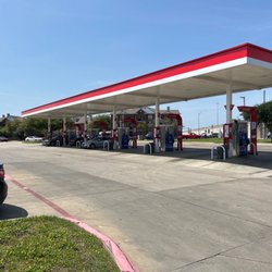 Exxon - 6 pumps