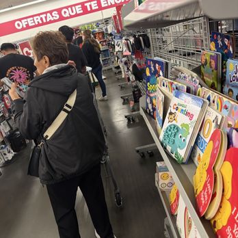 Burlington - Freaking check out line - Department Stores Near Me - Rialto, California