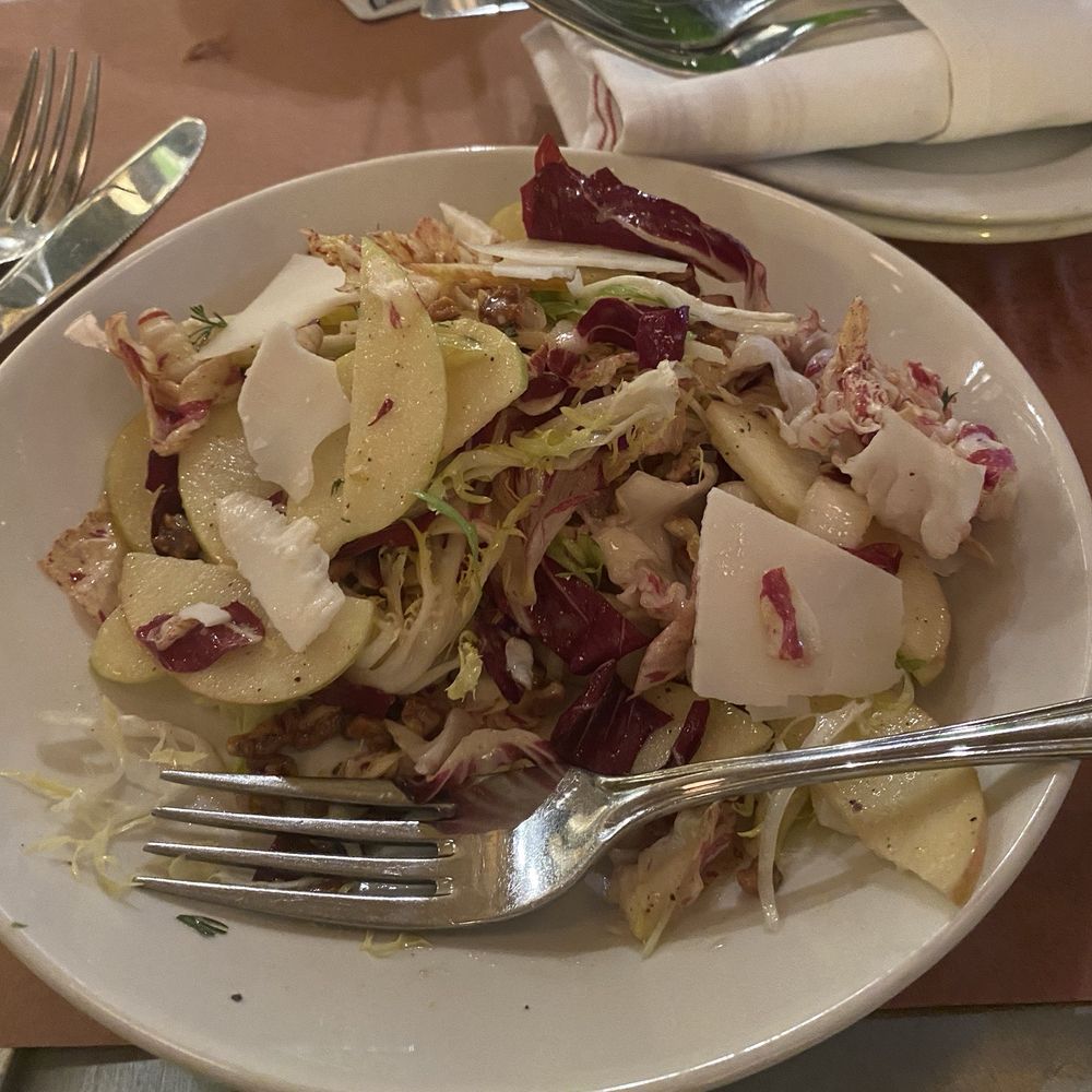 The Smith - Honeycrisp Apple salad - New American Near Me - Washington, DC, District of Columbia The Smith - Honeycrisp Apple salad - New American Near Me - Washington, DC, District of Columbia