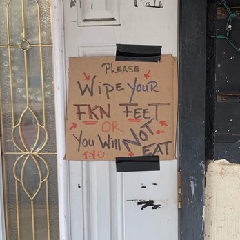Don's Diner - The warning on the front door - Diners Near Me - Pittsburgh, Pennsylvania