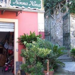 La Cucina - Es geht die Treppe hoch ins Restaurant