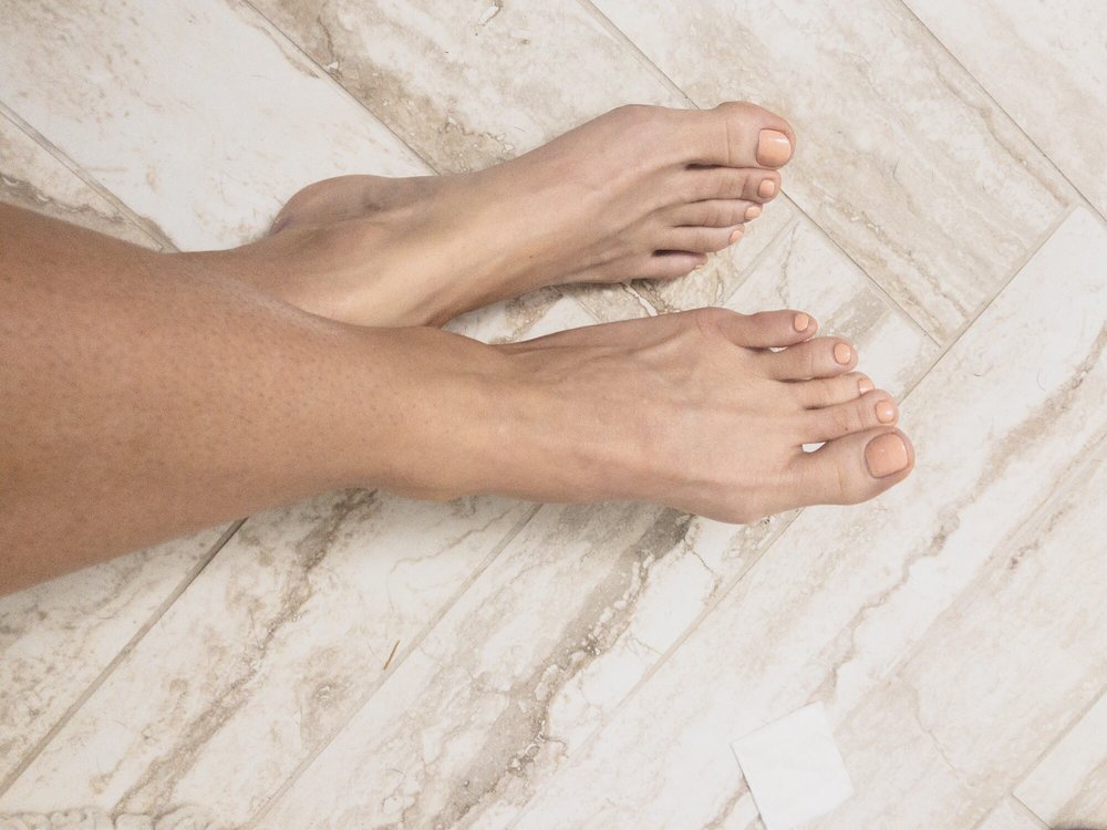 Nail & Wax Therapy Logo