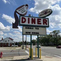 Four Seasons Diner