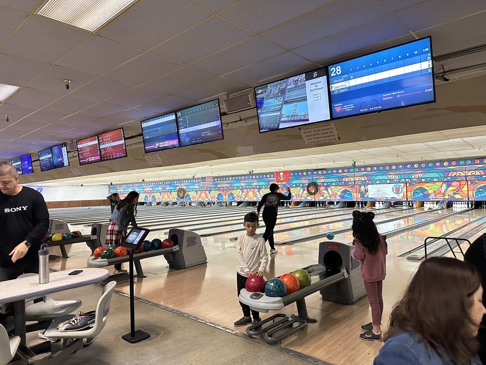 PIN CHASERS VETERANS Updated August 2024 84 Photos & 87 Reviews