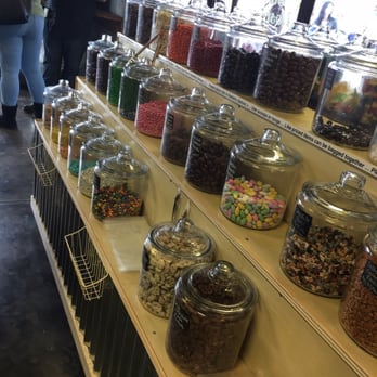 Sweet Noshings - Candy Stores Near Me - Memphis, Tennessee Sweet Noshings - Candy Stores Near Me - Memphis, Tennessee