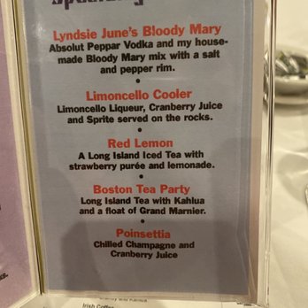 Roger Rocka's Dinner Theater - Alcoholic drinks - Dinner Theater Near Me - Fresno, California