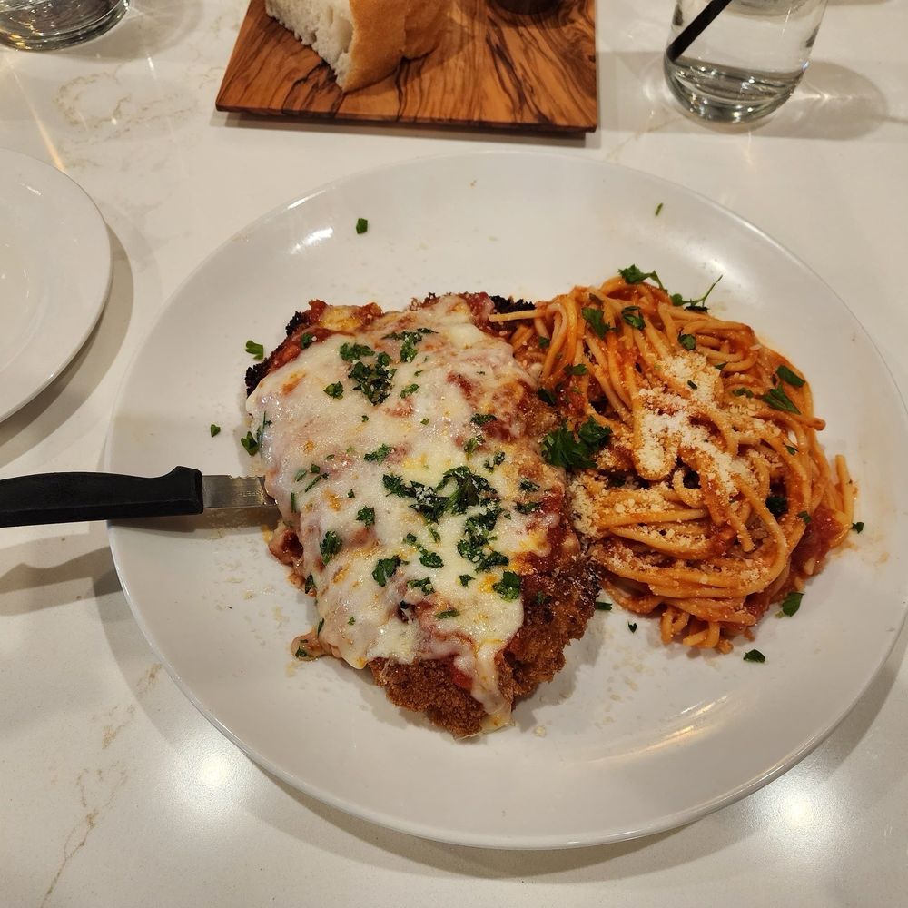 Ardiana’s Restaurant - Chicken parm - American Near Me - Novi, Michigan