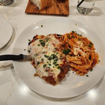 Ardiana’s Restaurant - Chicken parm - American Near Me - Novi, Michigan
