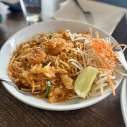 Pad Thai with shrimp and chicken Pad Thai with shrimp and chicken