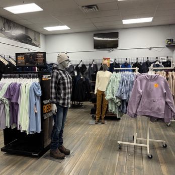 Whistle Workwear - Women's clothing - Shoe Stores Near Me - Everett, Washington Whistle Workwear - Women's clothing - Shoe Stores Near Me - Everett, Washington