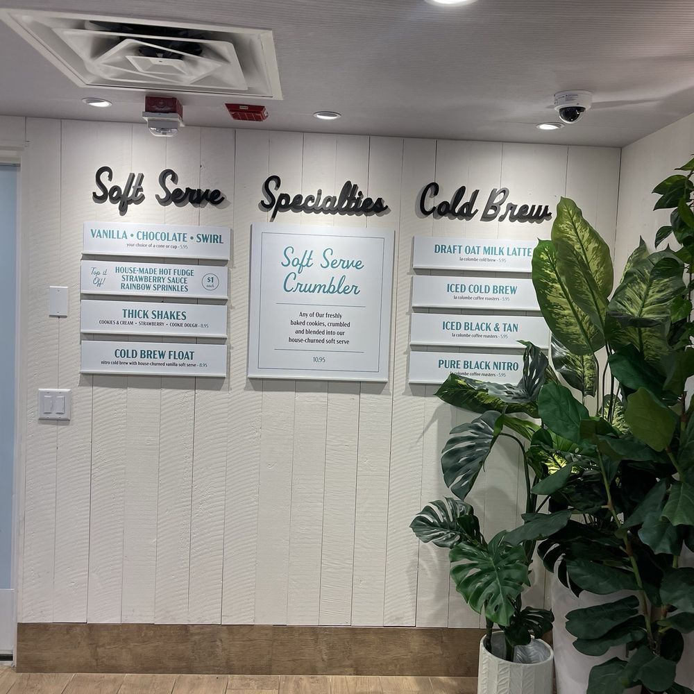 The Cookie Bar by Summer House - Desserts Near Me - Chicago, Illinois The Cookie Bar by Summer House - Desserts Near Me - Chicago, Illinois