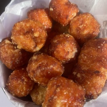 Cold Beers & Cheeseburgers - Sweet tots - American Near Me - Phoenix, Arizona Cold Beers & Cheeseburgers - Sweet tots - American Near Me - Phoenix, Arizona