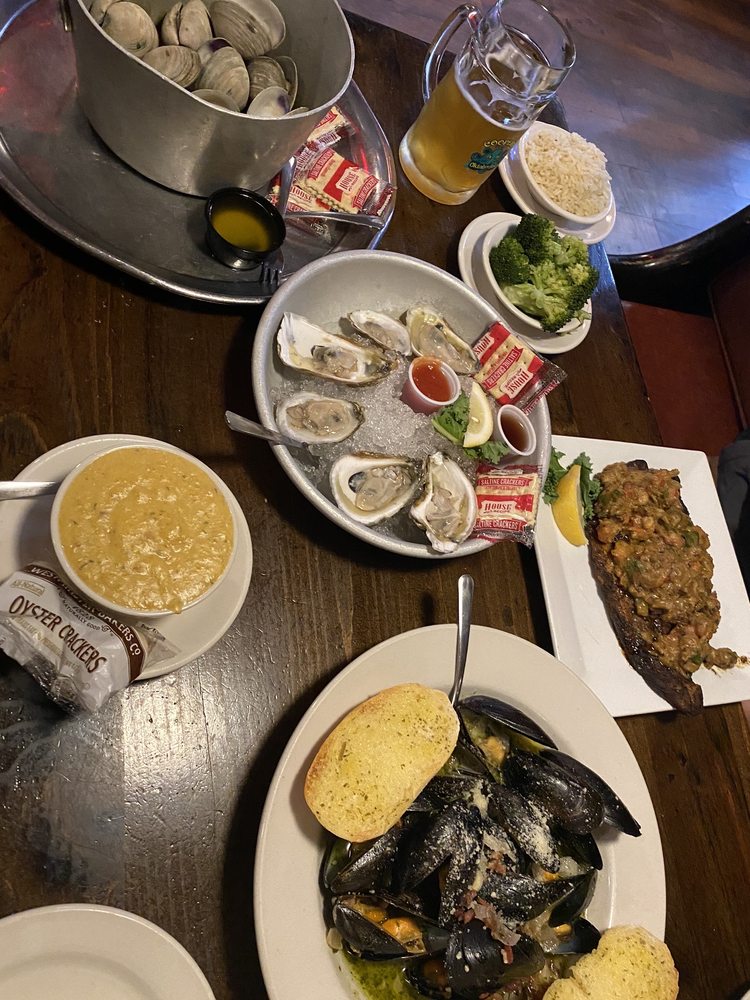 Rhode Island Little Neck Clams, The Best Darn Mussels, Oysters, New