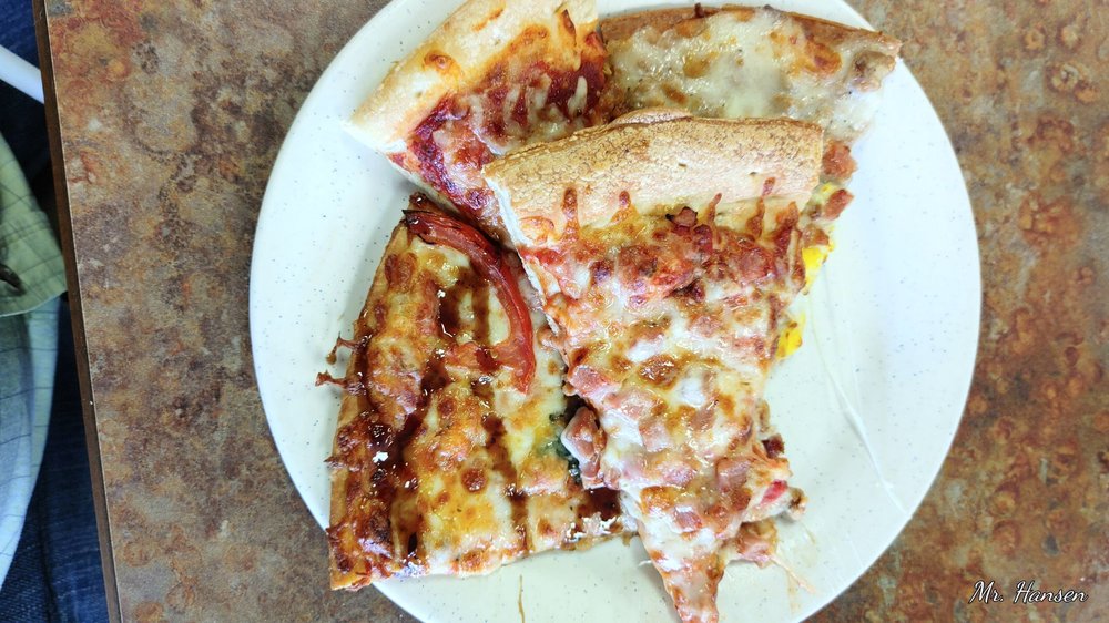 Pizza Ranch Logo