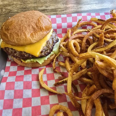 Ty's Hamburgers by null
