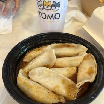 TOMO Tea House - Chicken & Vegetable Dumplings in Chili Oil Soup (8) - Coffee & Tea Near Me - Sacramento, California