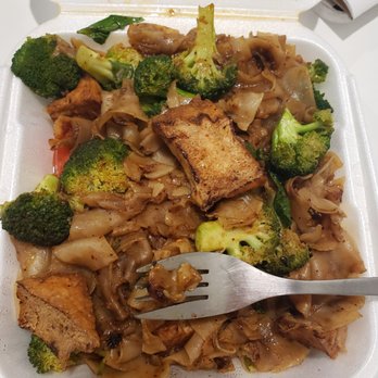 Thai Rama - Drunken noodles with tofu. The best! - Thai Near Me - Phoenix, Arizona Thai Rama - Drunken noodles with tofu. The best! - Thai Near Me - Phoenix, Arizona