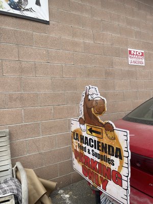 La Hacienda Feed Supplies by null