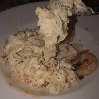 Lucca Ristorante - Fettuccini Alfredo that was totally clumped together. It was terrible. - Italian Near Me - Pittsburgh, Pennsylvania