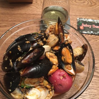 Juicy Seafood - Mussel and clam combo - Seafood Near Me - Silver Spring, Maryland Juicy Seafood - Mussel and clam combo - Seafood Near Me - Silver Spring, Maryland