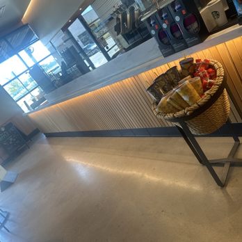 Starbucks - Coffee & Tea Near Me - Irving, Texas