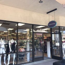 Maidenform Outlet - Storefront 9-4-17