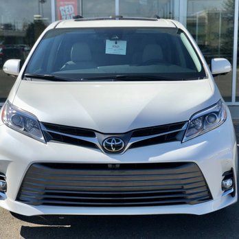 Lethbridge Toyota - Car Dealers Near Me - Lethbridge, Alberta