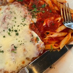Lucia's - Chicken parmigiana