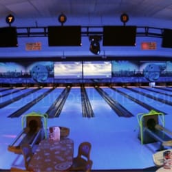 Brunswick Movie Bowl - 10 Pin Bowling Lanes