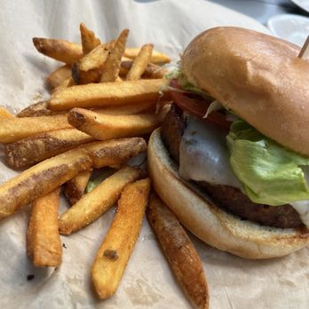 World of Beer - Impossible burger - Pubs Near Me - West Hartford, Connecticut