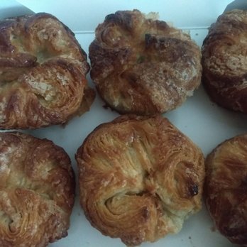 Sucre Table - Lots of Kouighn-amann!! Yummy - Bakeries Near Me - Tampa, Florida Sucre Table - Lots of Kouighn-amann!! Yummy - Bakeries Near Me - Tampa, Florida