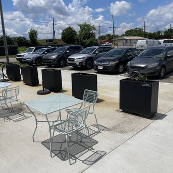 Dozen Bakery - Parking lot dining - Bakeries Near Me - Nashville, Tennessee Dozen Bakery - Parking lot dining - Bakeries Near Me - Nashville, Tennessee